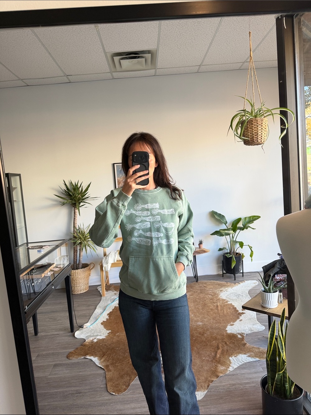 Spur Graphic Crewneck